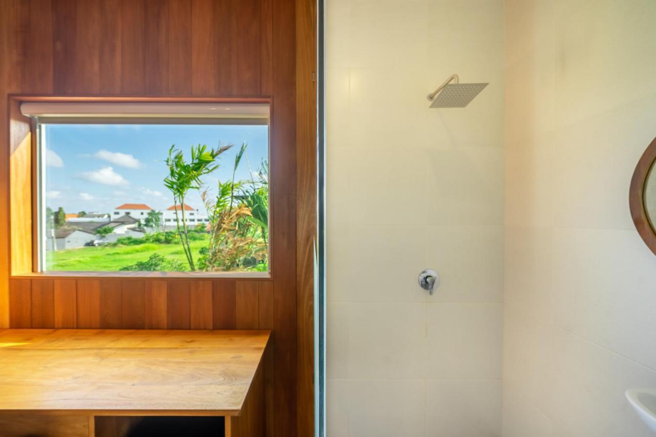 Zenden Wellness Guesthouse Canggu Екстериор снимка